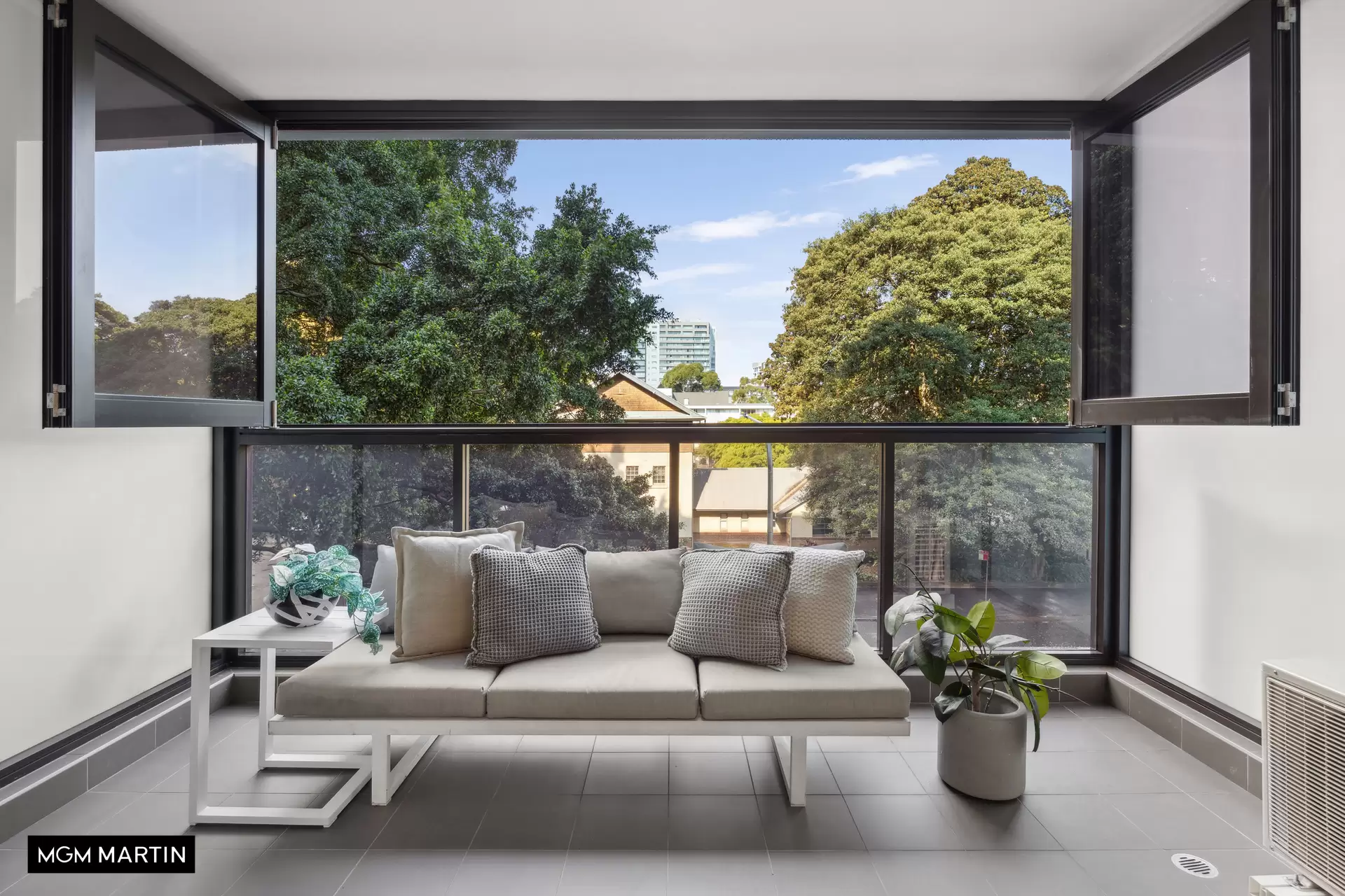 104/19 Joynton Avenue, Zetland Sold by MGM Martin - image 1