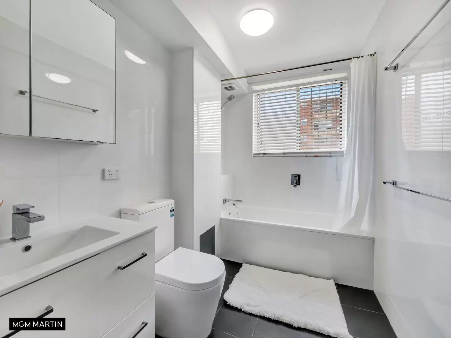 13/66  Mascot Drive, Eastlakes Leased by MGM Martin - image 1