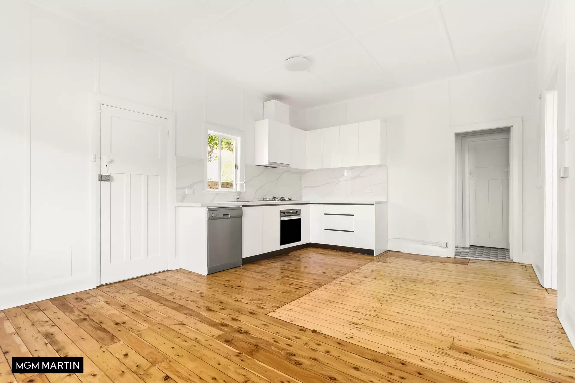 9 Pearce Street, South Coogee Leased by MGM Martin - image 1