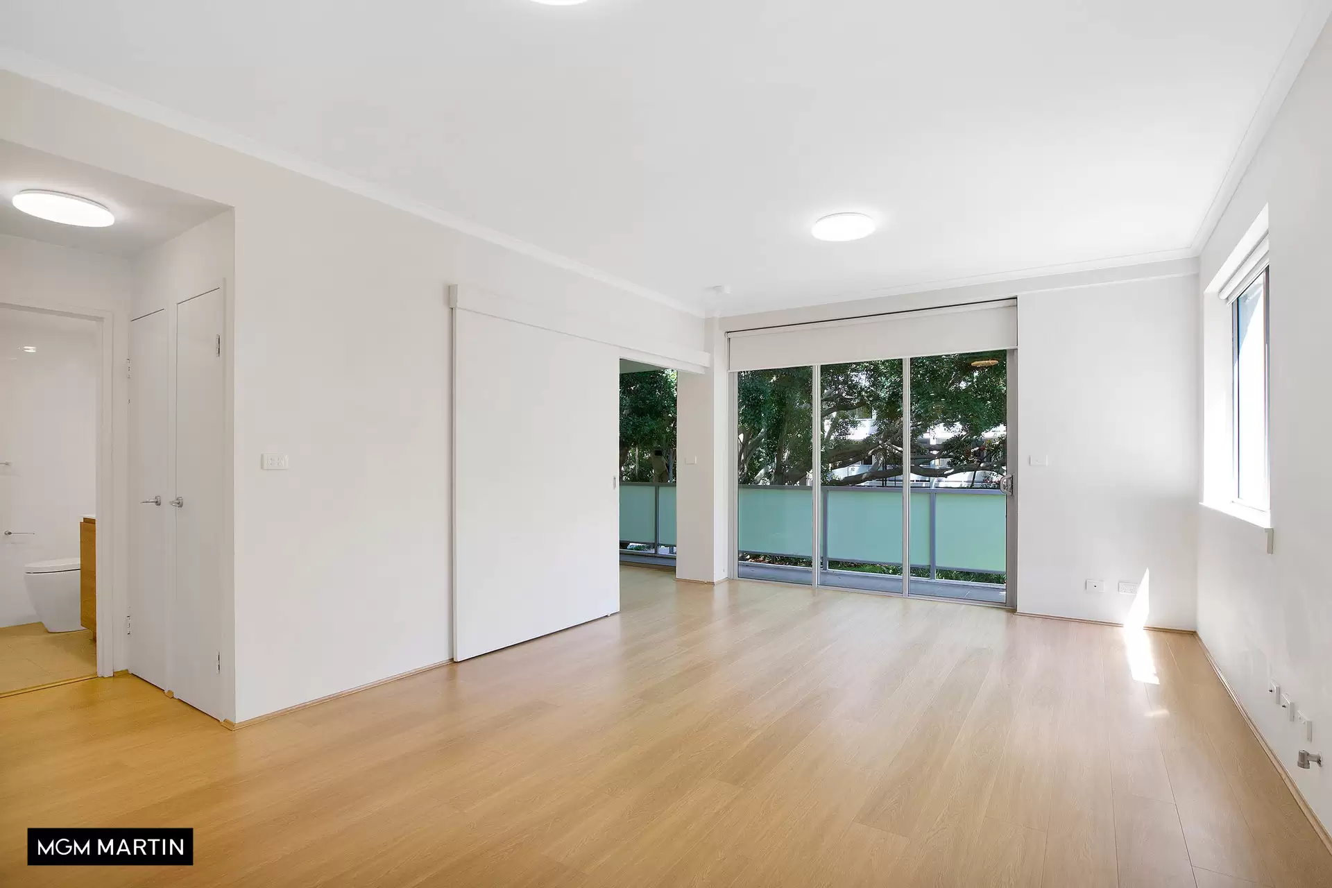 8/13 Grandstand Parade, Zetland Leased by MGM Martin - image 1