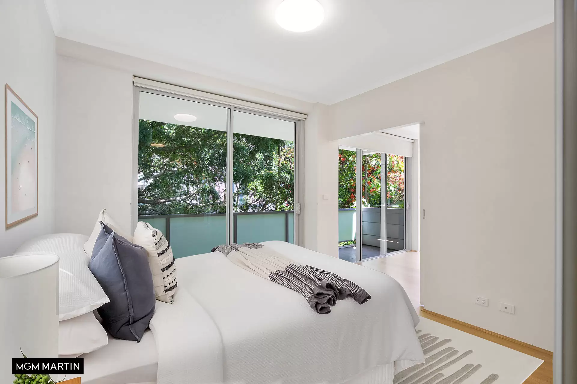 8/13 Grandstand Parade, Zetland Leased by MGM Martin - image 1