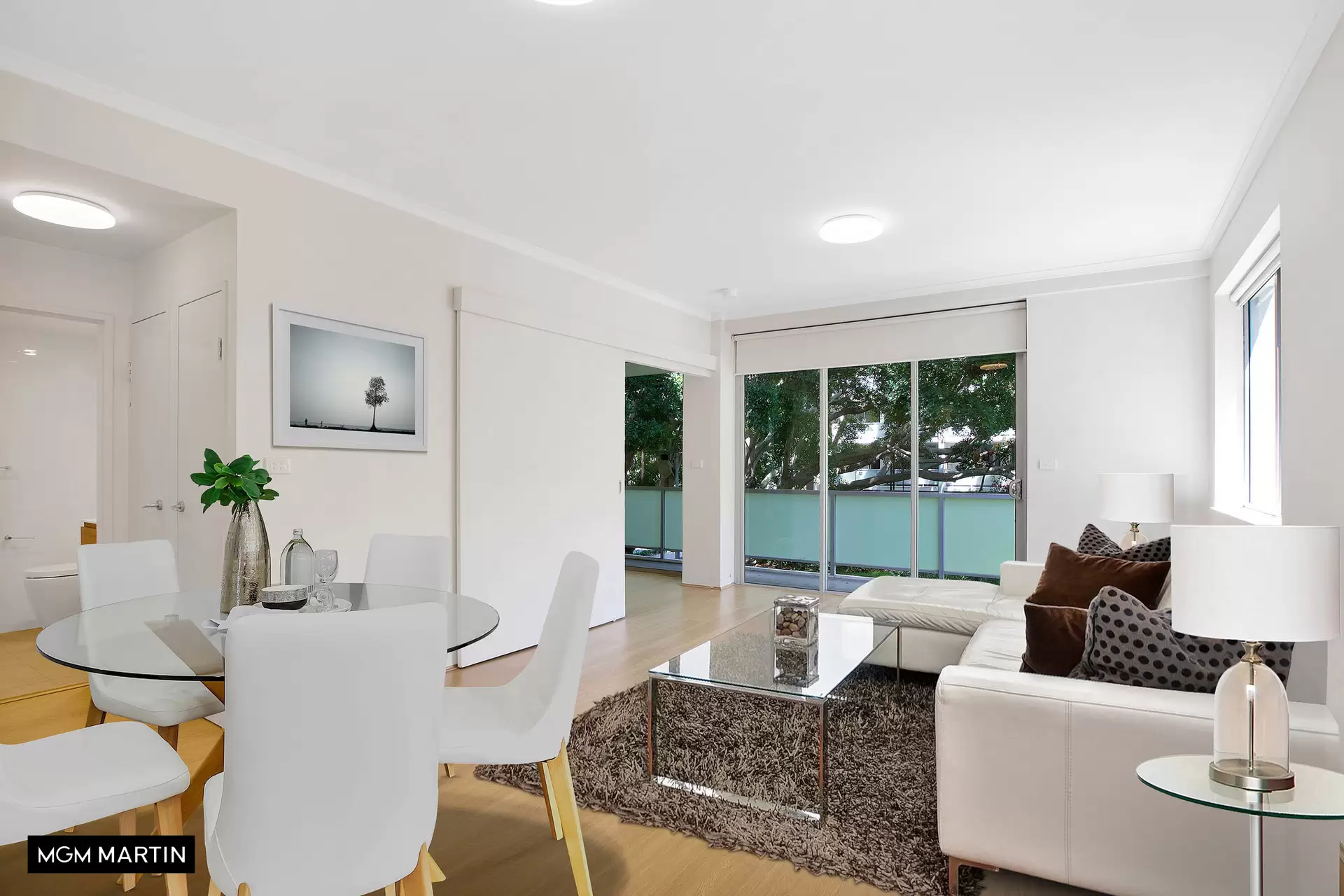 8/13 Grandstand Parade, Zetland Leased by MGM Martin - image 1