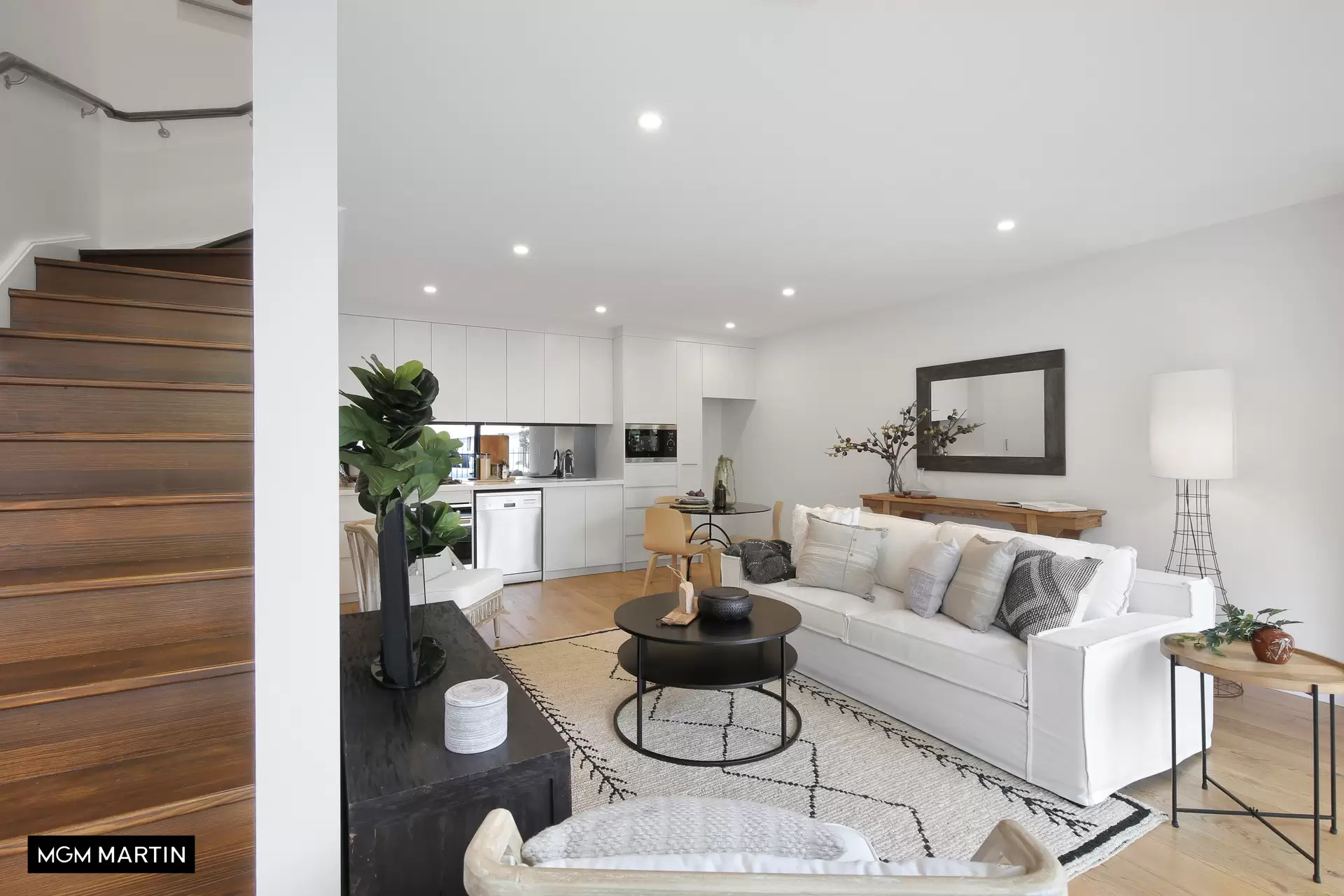 1/6 Wolseley Grove, Zetland Leased by MGM Martin - image 1