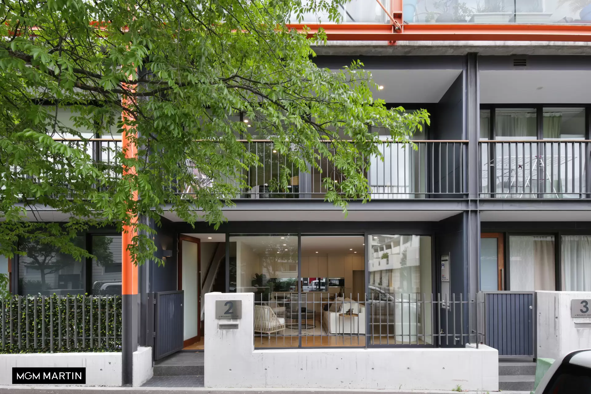 1/6 Wolseley Grove, Zetland Leased by MGM Martin - image 1