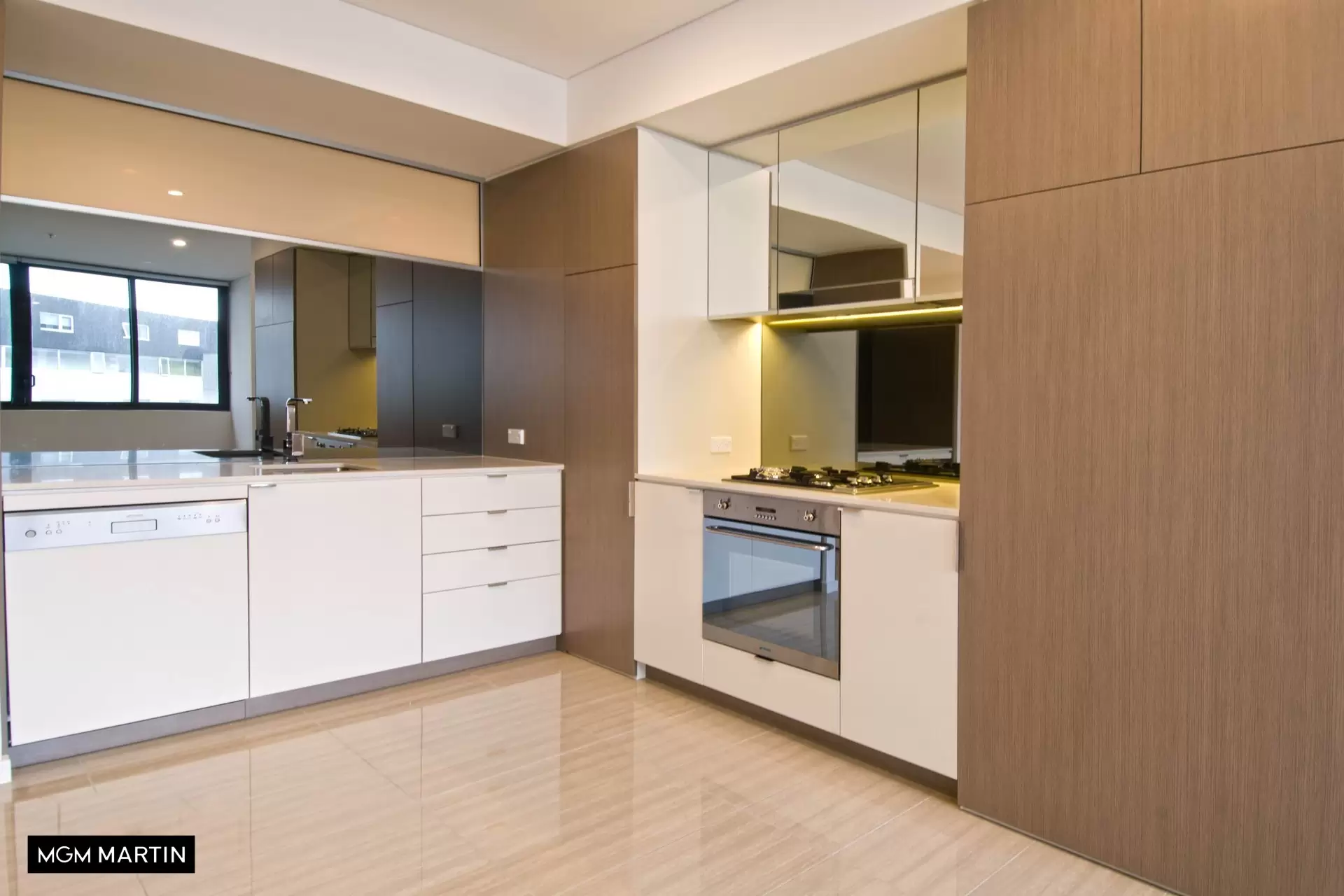 645/2C Defries Avenue, Zetland Leased by MGM Martin - image 1