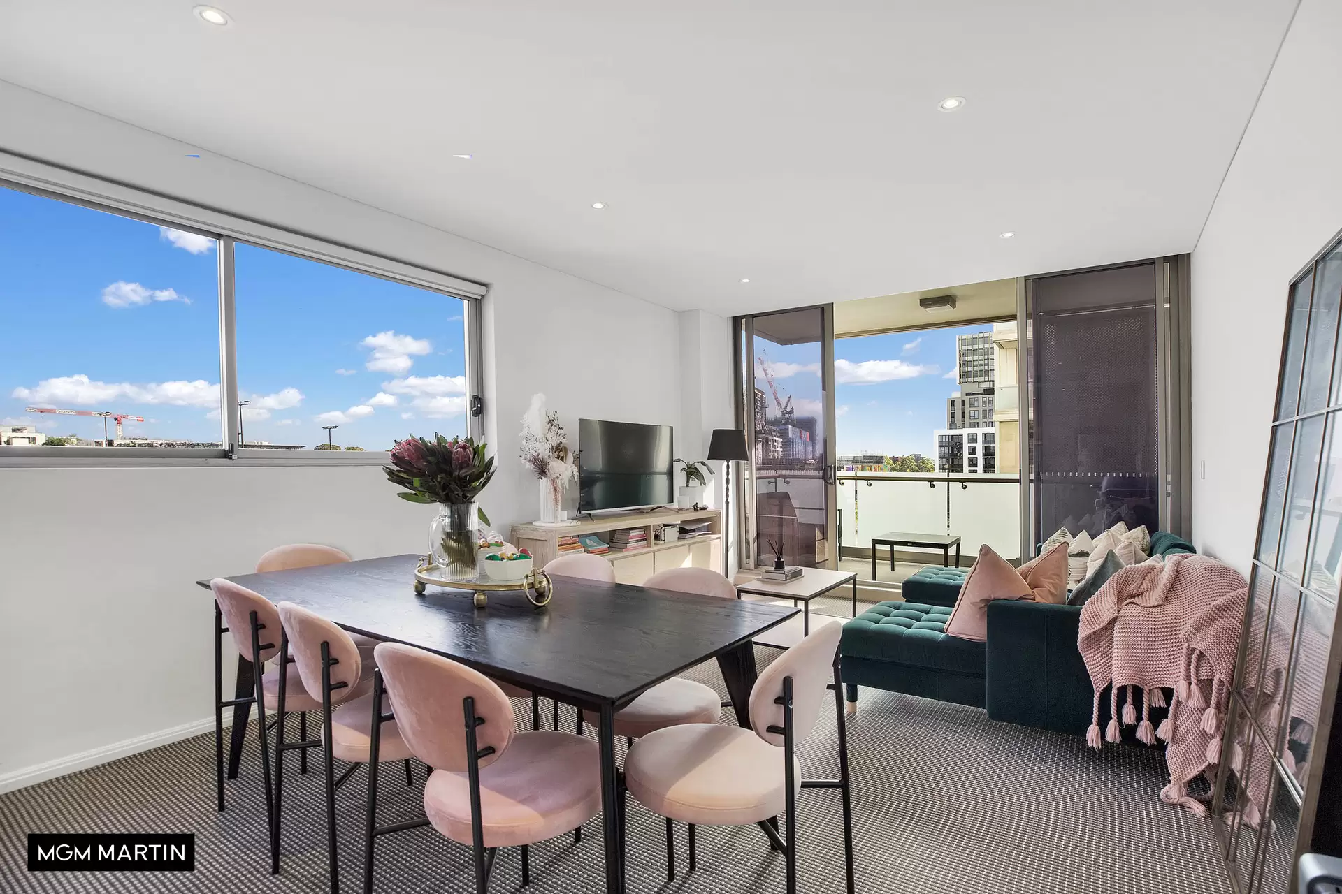 333/11 Victoria Park Parade, Zetland Leased by MGM Martin - image 1