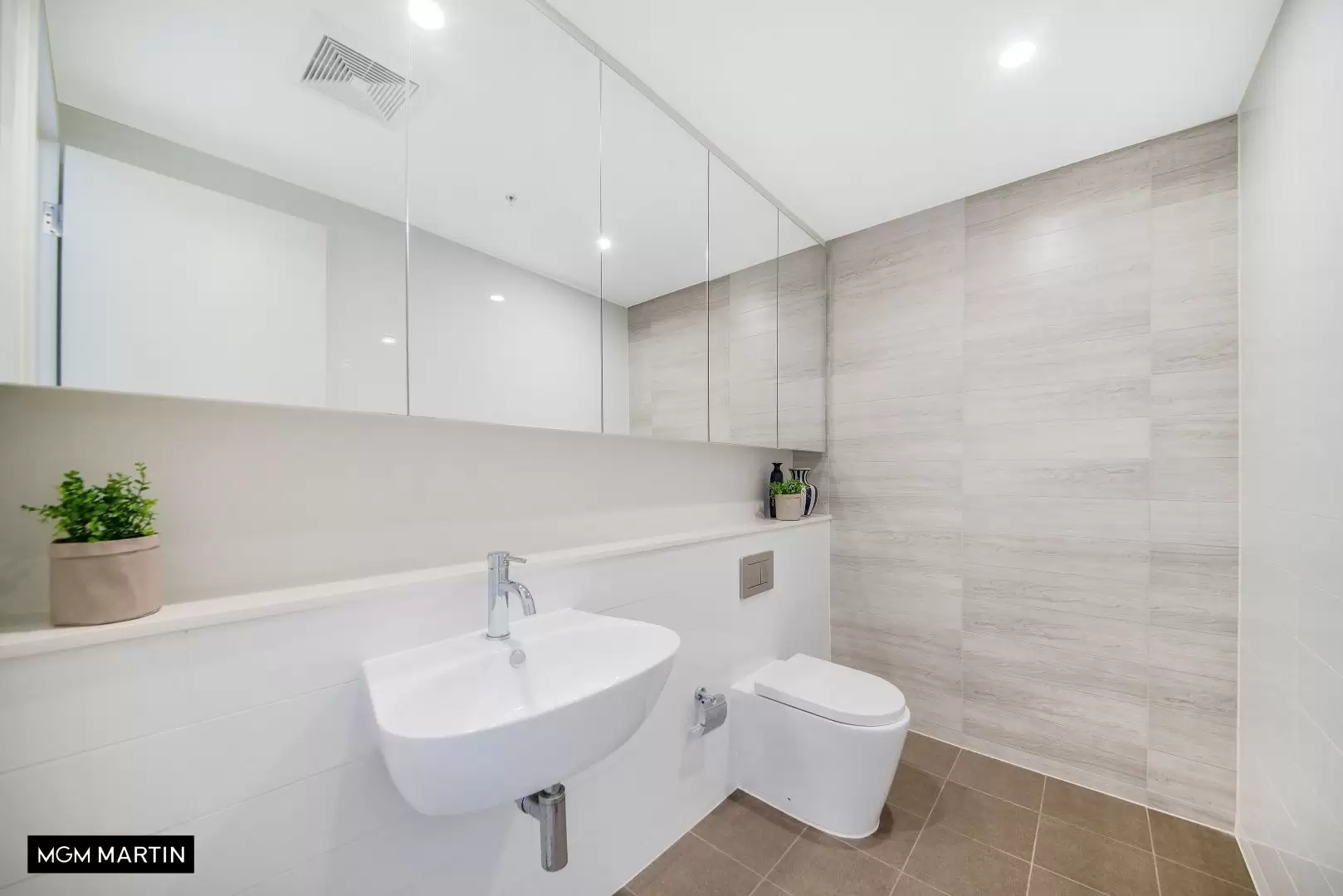 708/12 Paul Street, Zetland Leased by MGM Martin - image 1
