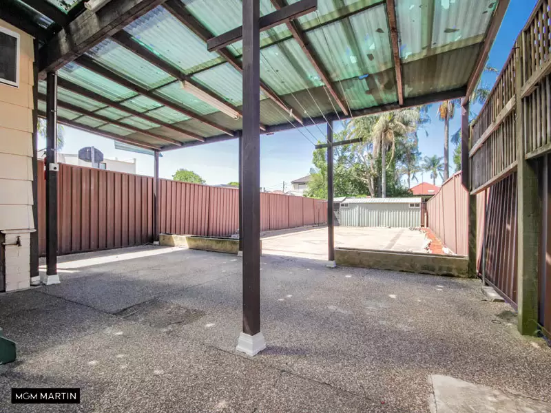 30 George Street, Eastlakes Leased by MGM Martin - image 1