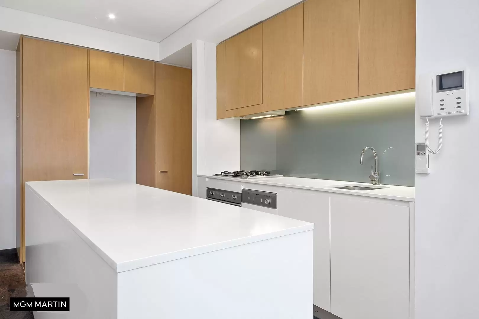404D/250 Anzac Parade, Kensington Leased by MGM Martin - image 1