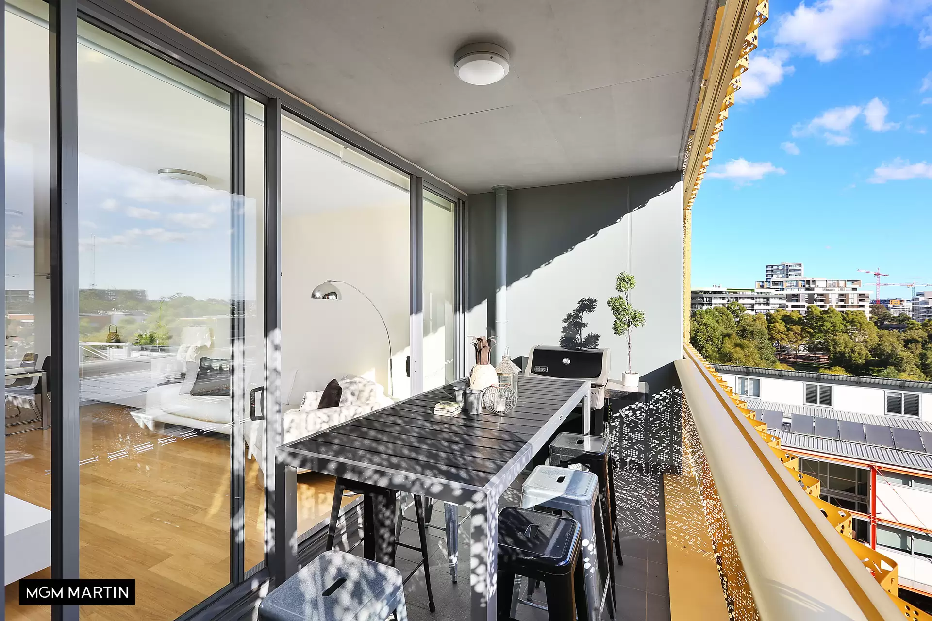 710/17 Gadigal Avenue, Zetland Leased by MGM Martin - image 1