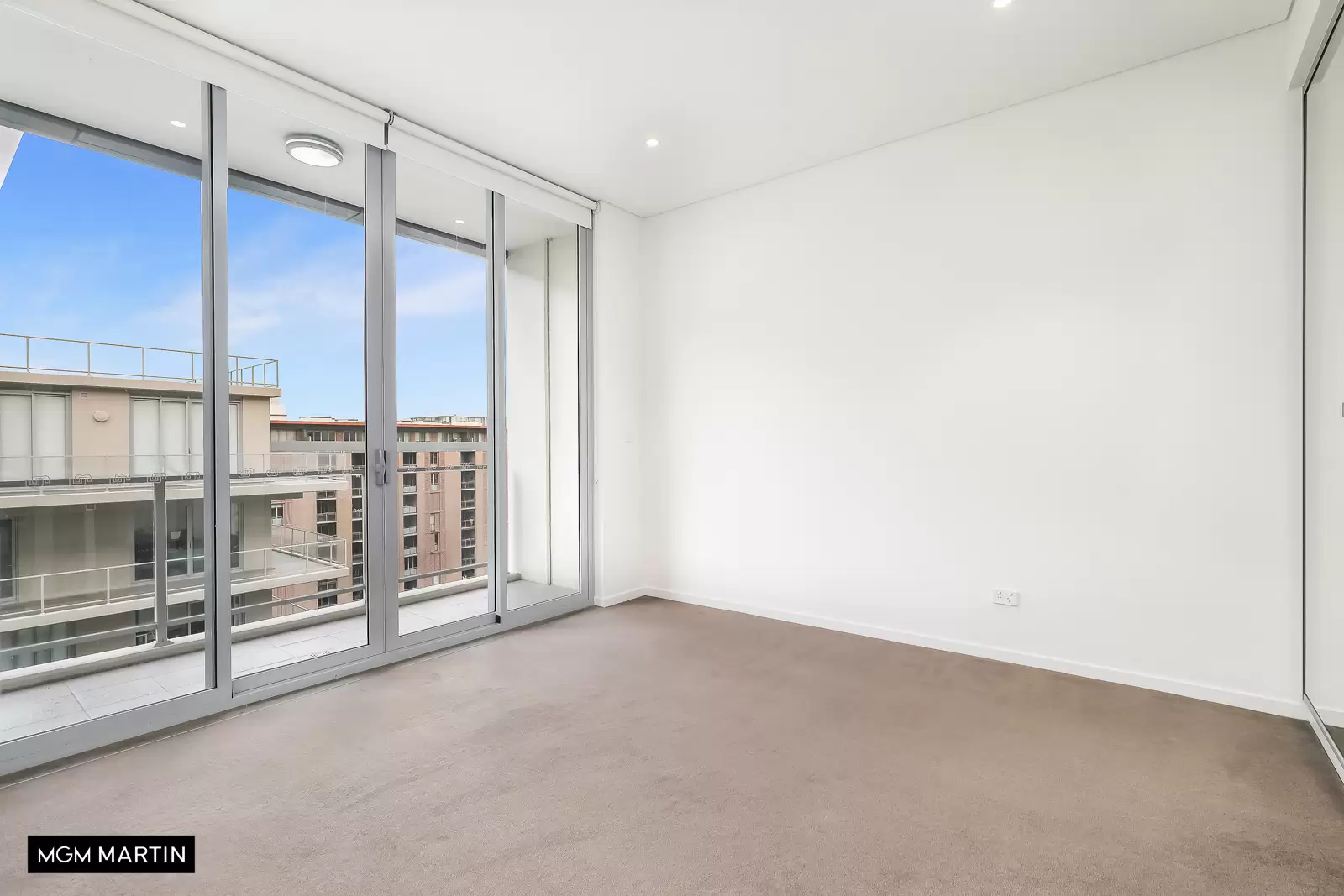 904A/8 Bourke Street, Mascot Leased by MGM Martin - image 1