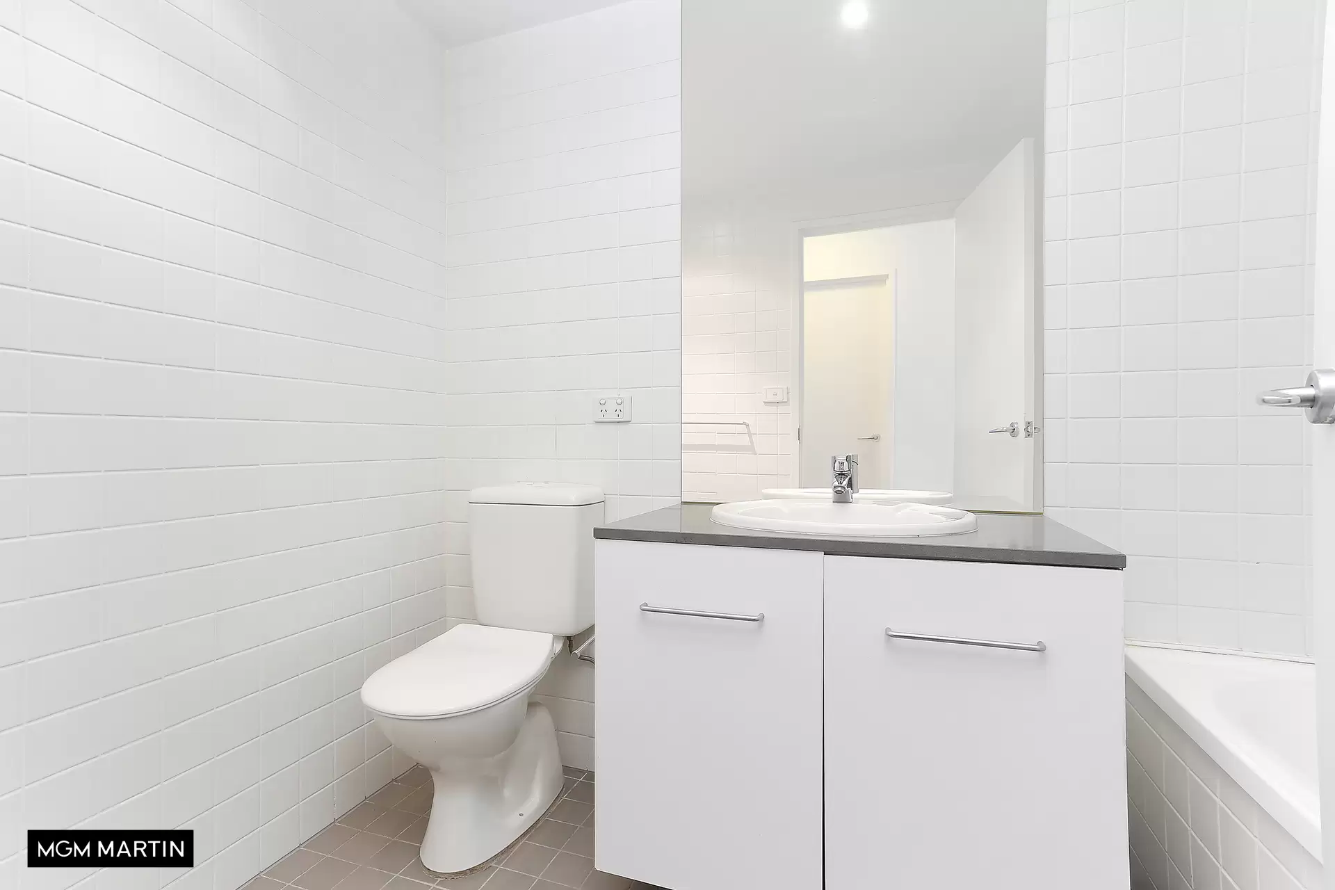 6/104 Joynton Avenue, Zetland Leased by MGM Martin - image 1