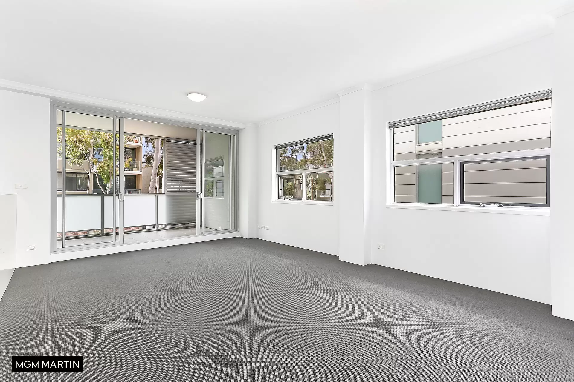 6/104 Joynton Avenue, Zetland Leased by MGM Martin - image 1