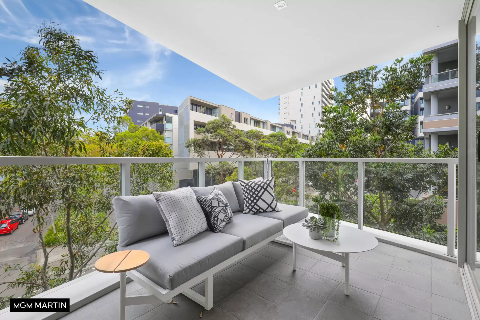 96/6B Defries Avenue, Zetland Leased by MGM Martin - image 1