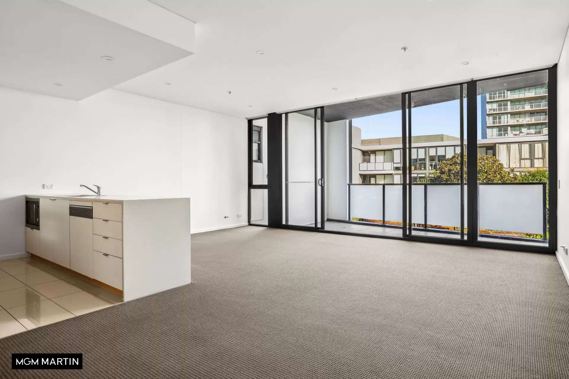 768/2 Cooper Place, Zetland Leased by MGM Martin - image 1
