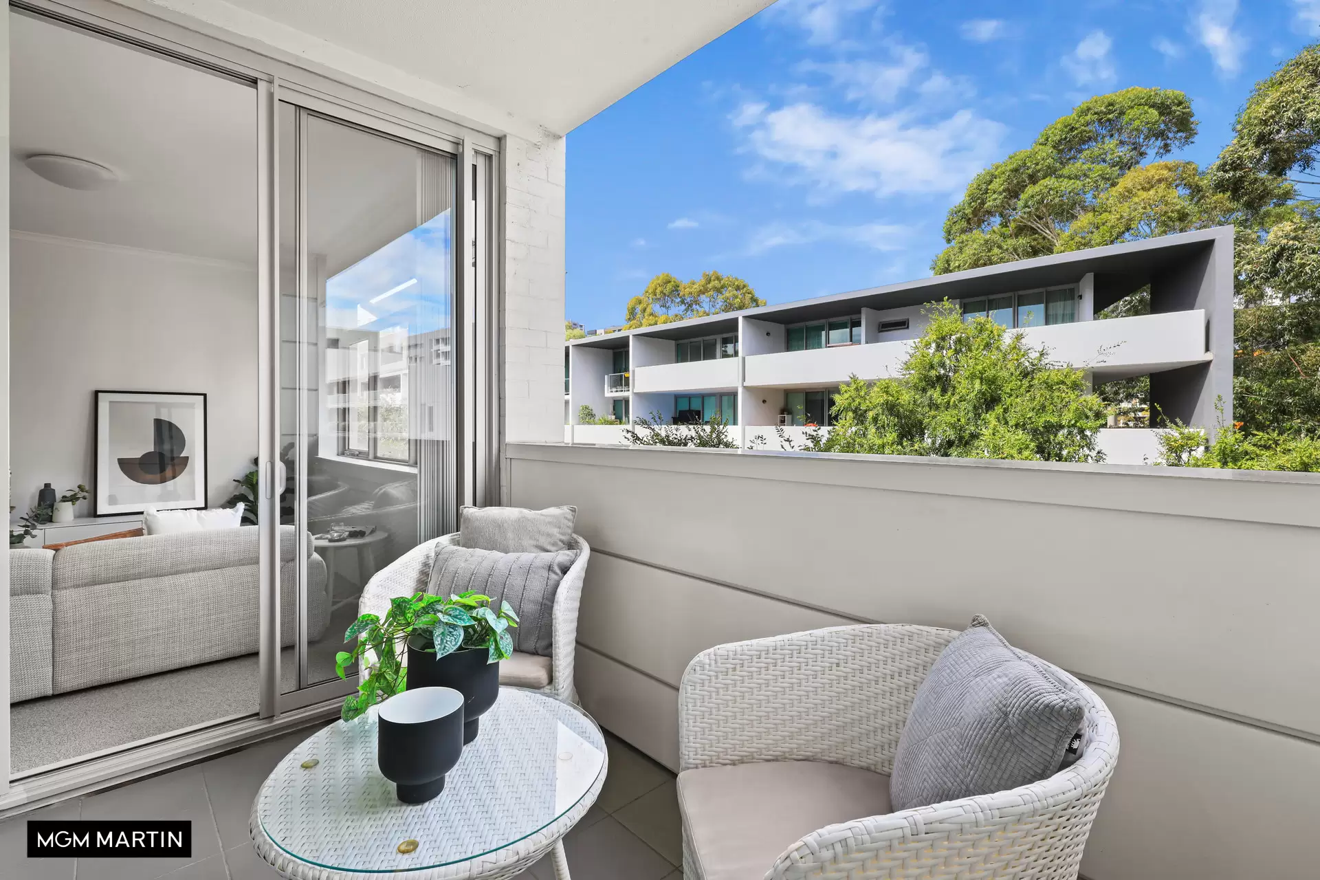10/13 Grandstand Parade, Zetland Leased by MGM Martin - image 1