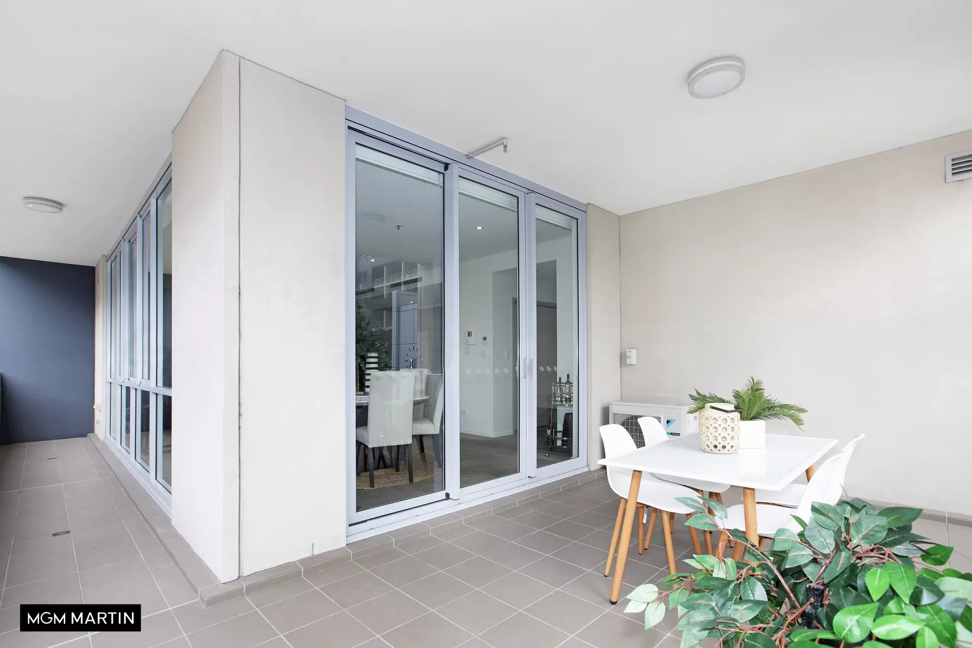 601C/8 Bourke Street, Mascot Leased by MGM Martin - image 1