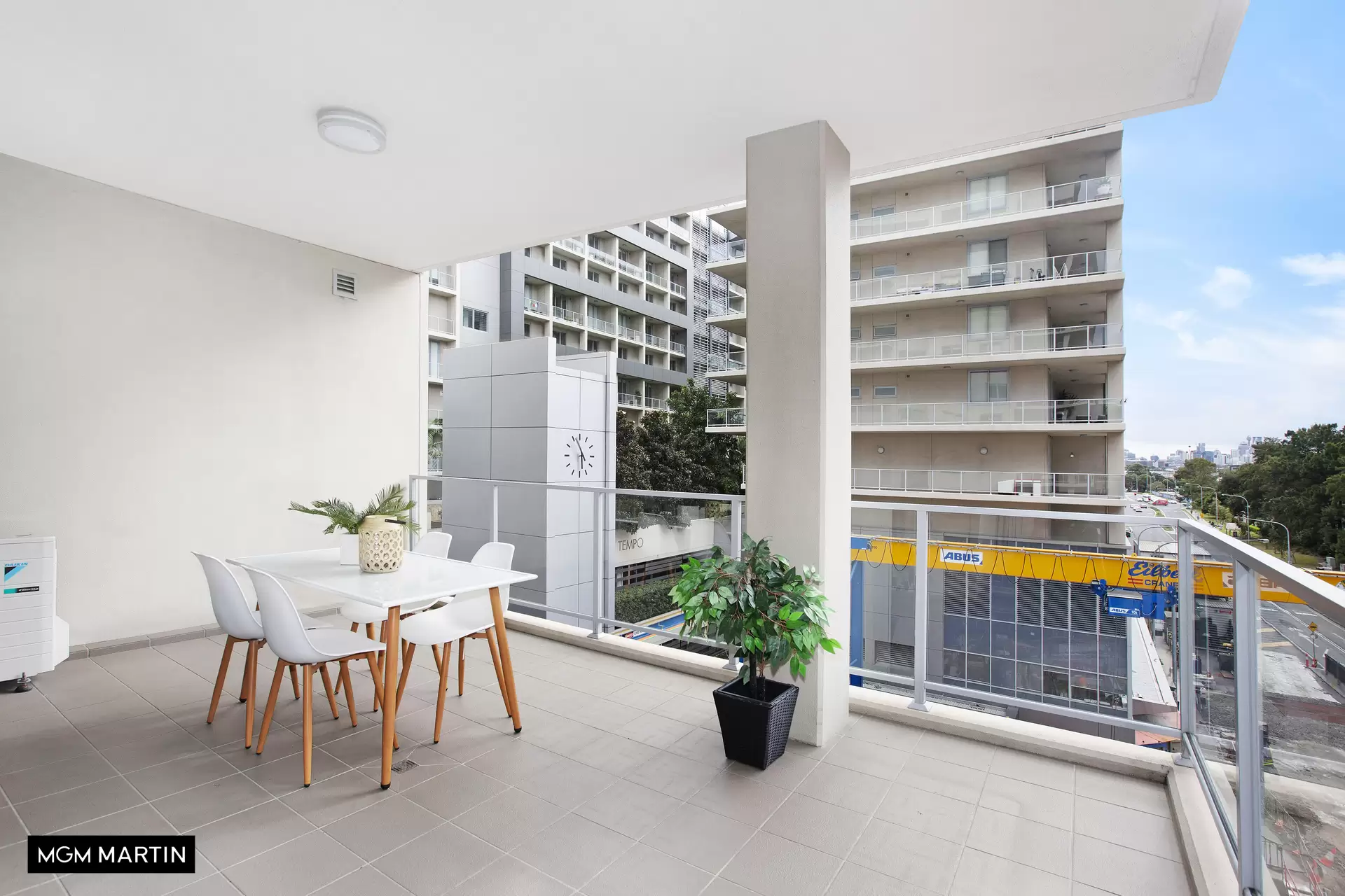 601C/8 Bourke Street, Mascot Leased by MGM Martin - image 1