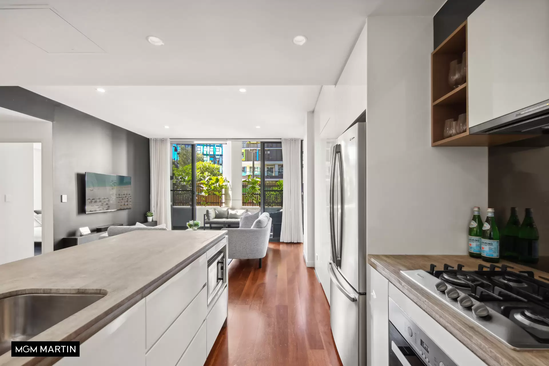 4/25 Archibald Avenue, Waterloo Sold by MGM Martin - image 1