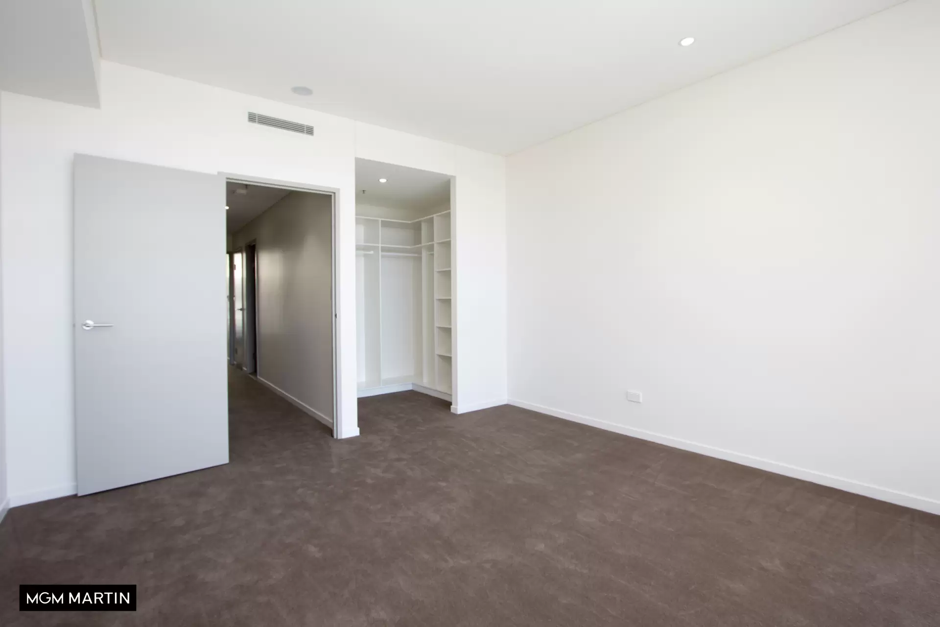 1111A/8 Bourke Street, Mascot Leased by MGM Martin - image 1