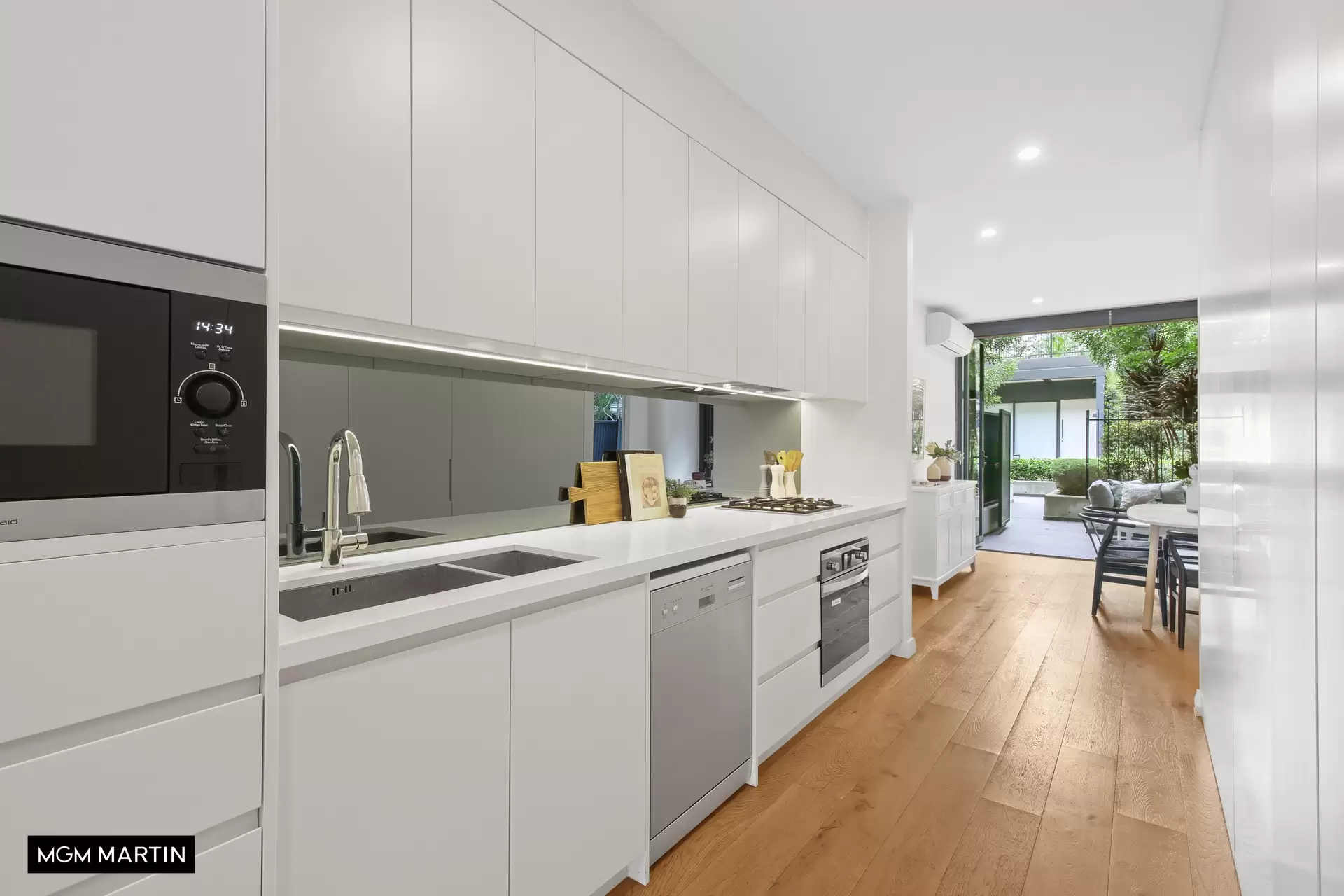 12/6 Wolseley Grove, Zetland Leased by MGM Martin - image 1