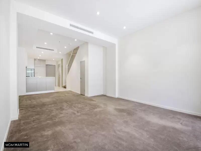 709A/8 Bourke Street, Mascot Leased by MGM Martin - image 1