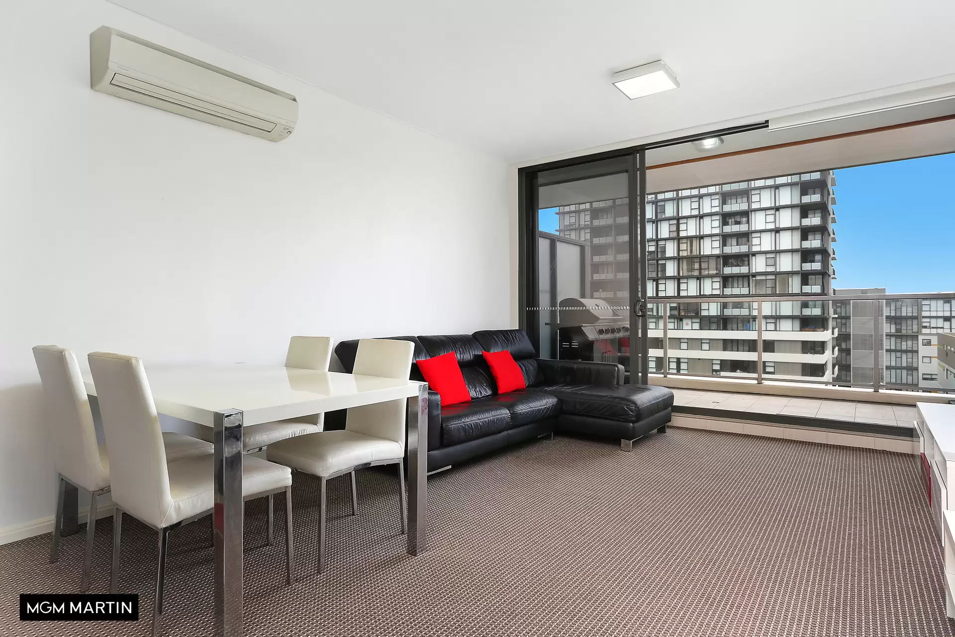 902/4 Ascot Avenue, Zetland Leased by MGM Martin - image 1