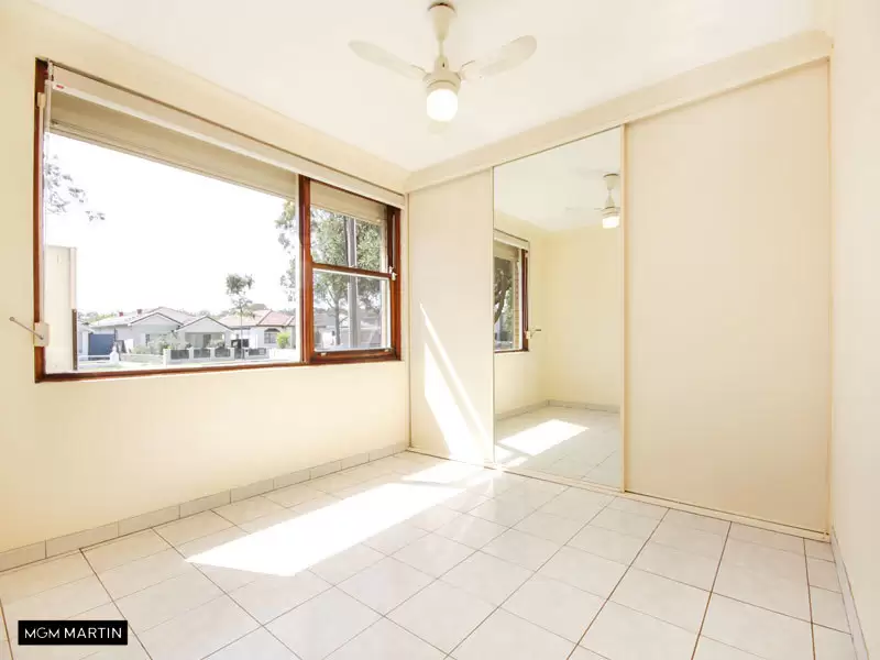 2/289 Gardeners Road, Eastlakes Leased by MGM Martin - image 1