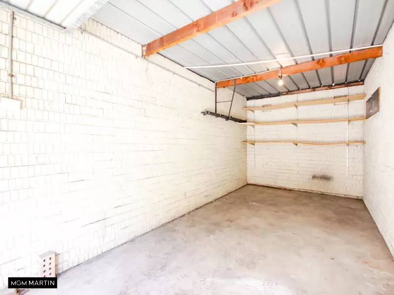 2/289 Gardeners Road, Eastlakes Leased by MGM Martin - image 1