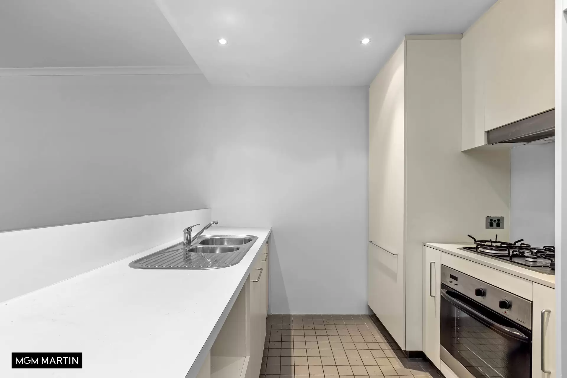 16/106 Joynton Avenue, Zetland Leased by MGM Martin - image 1