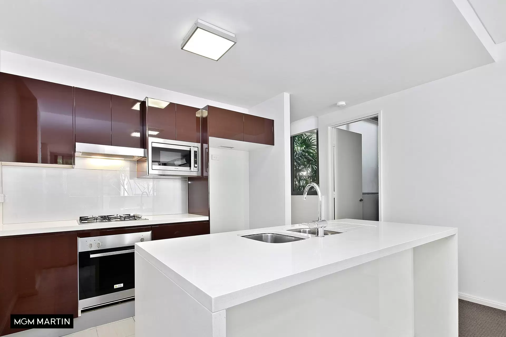 325/5 Defries Avenue, Zetland Leased by MGM Martin - image 1