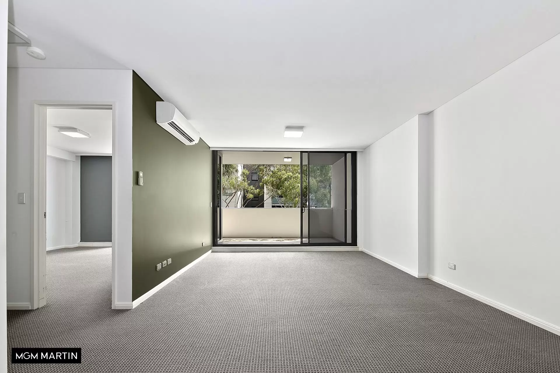 325/5 Defries Avenue, Zetland Leased by MGM Martin - image 1