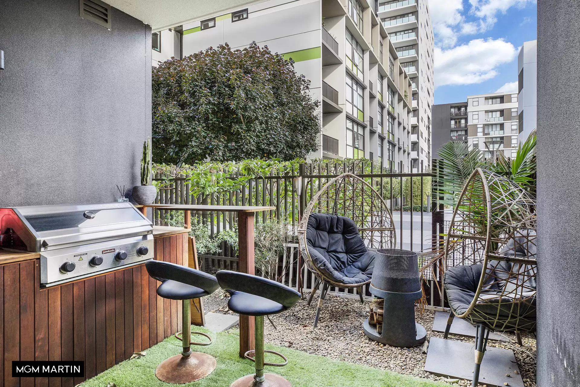 224/1 Hutchinson Walk, Zetland Leased by MGM Martin - image 1