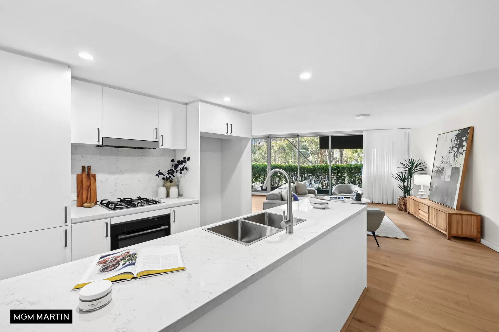 8/2 Hutchinson Walk, Zetland Leased by MGM Martin - image 1