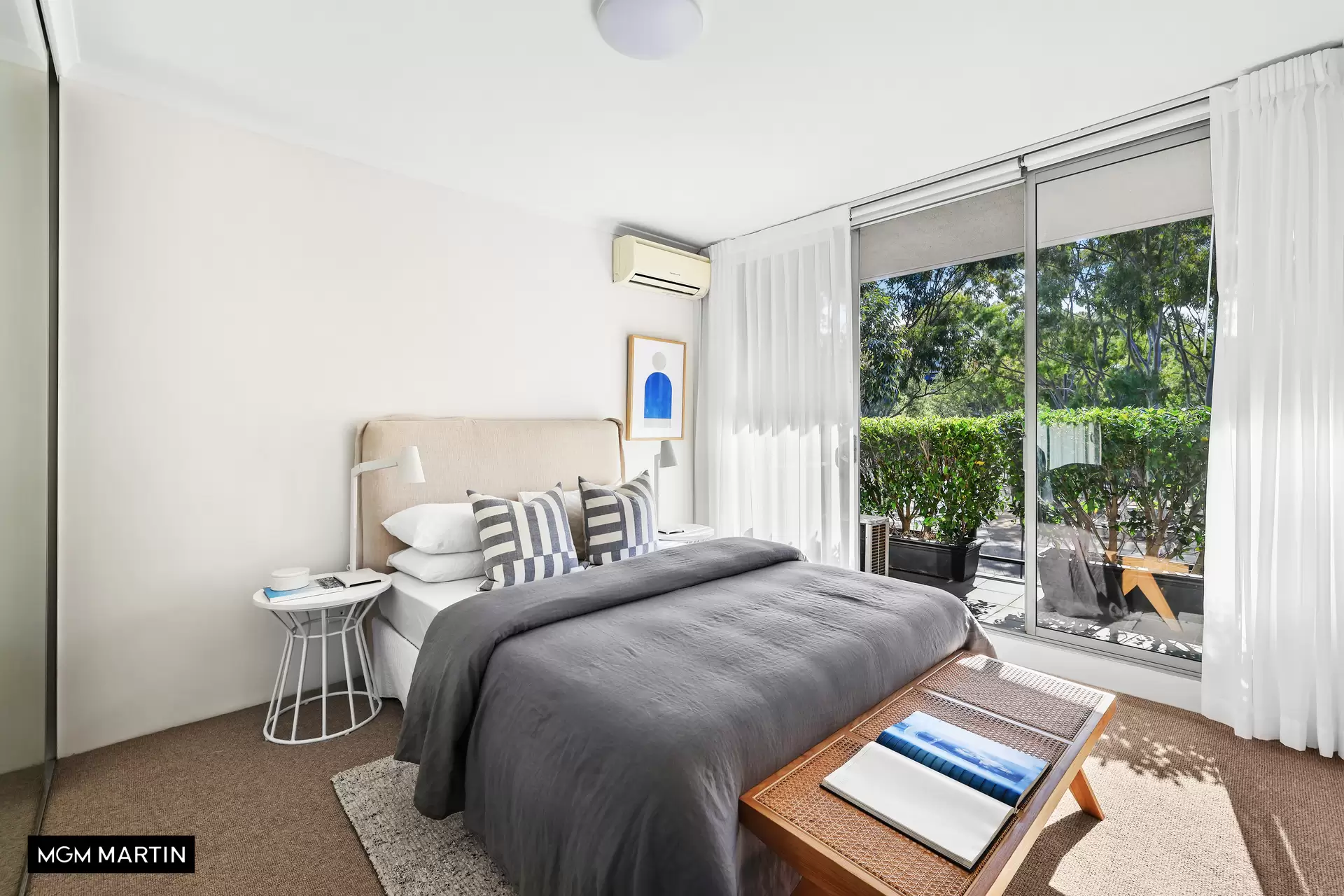 8/2 Hutchinson Walk, Zetland Leased by MGM Martin - image 1