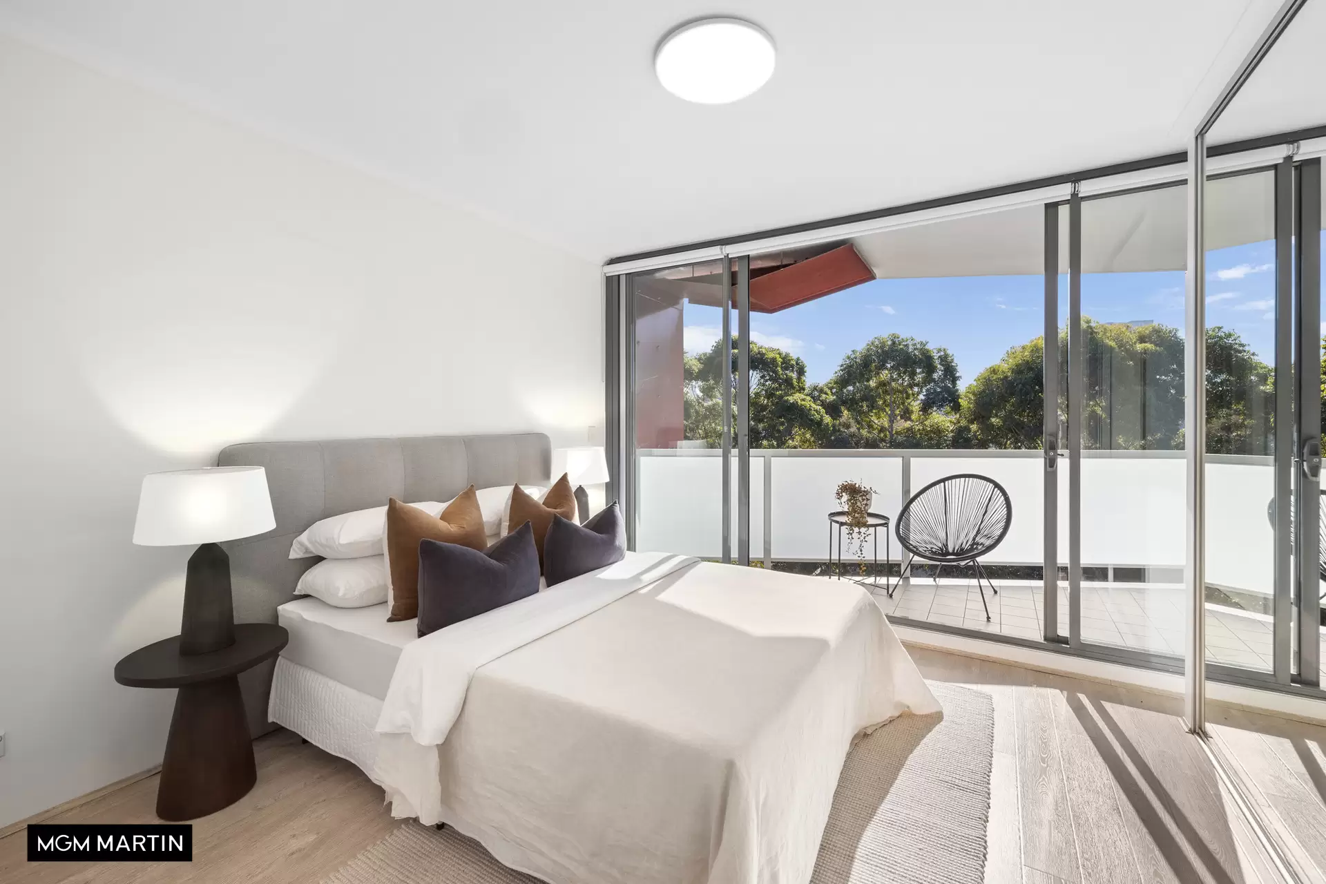 32/28 Gadigal Avenue, Zetland Leased by MGM Martin - image 1