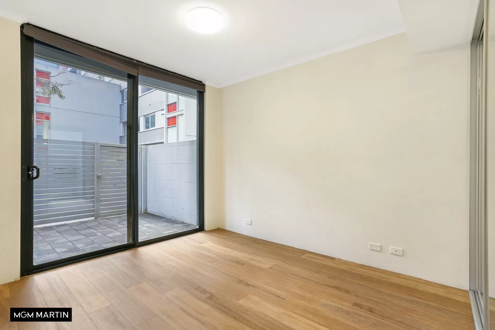59/5b Victoria Park Parade, Zetland Leased by MGM Martin - image 1