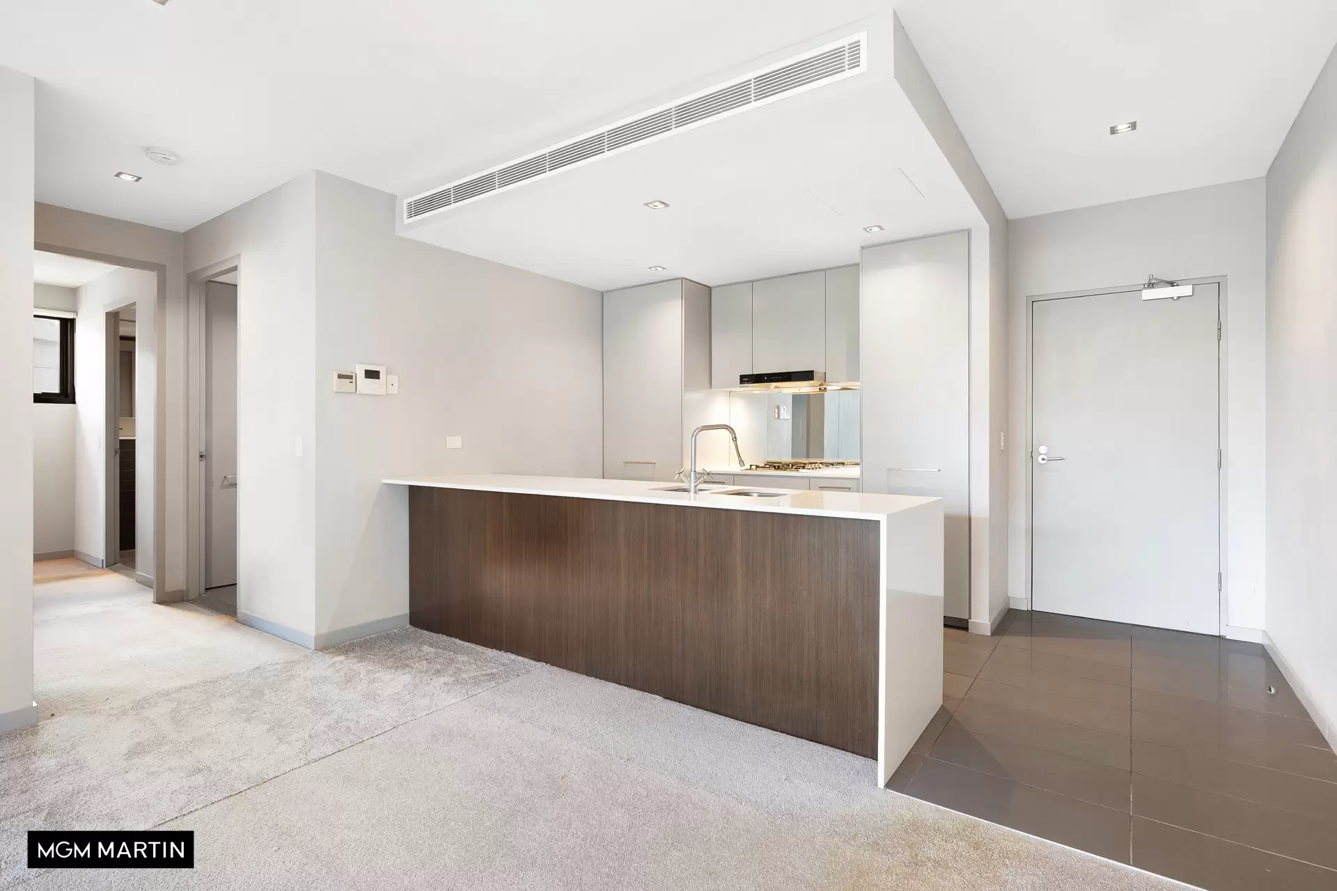 1420/1 Grandstand Parade, Zetland Leased by MGM Martin - image 1