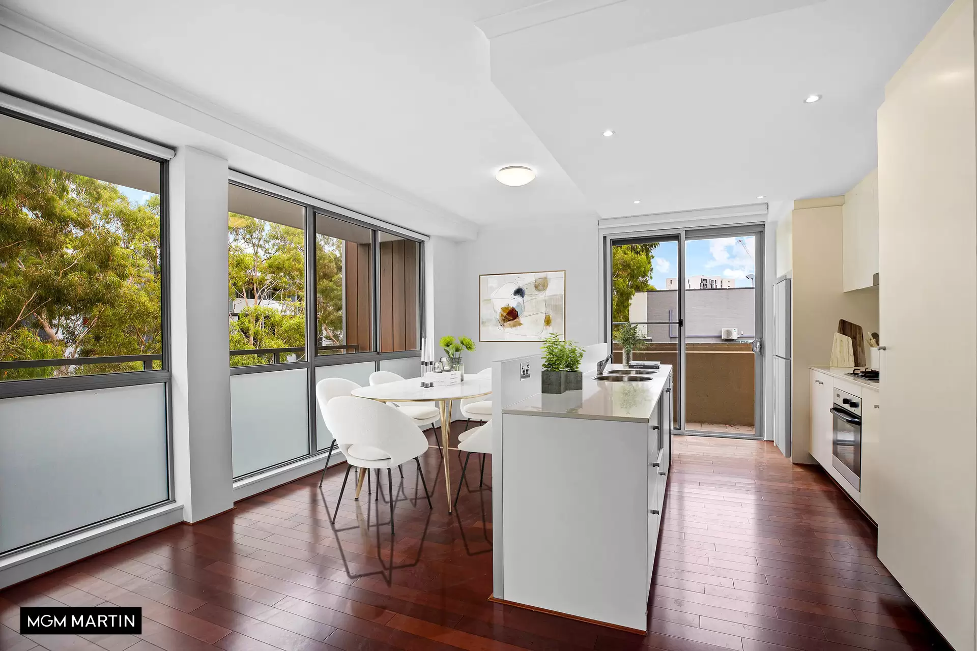 14/3 Victoria Park Parade, Zetland Leased by MGM Martin - image 1