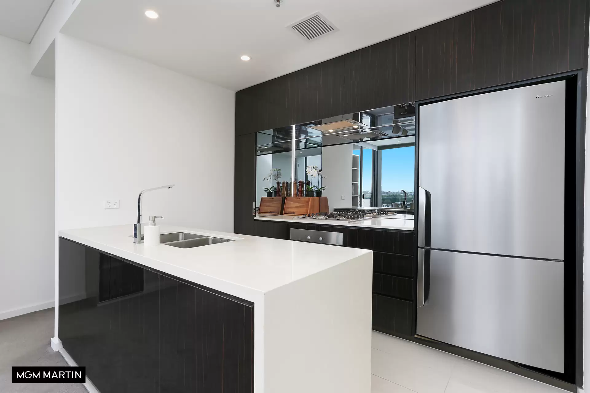 1504/3 George Julius Avenue, Zetland Leased by MGM Martin - image 1