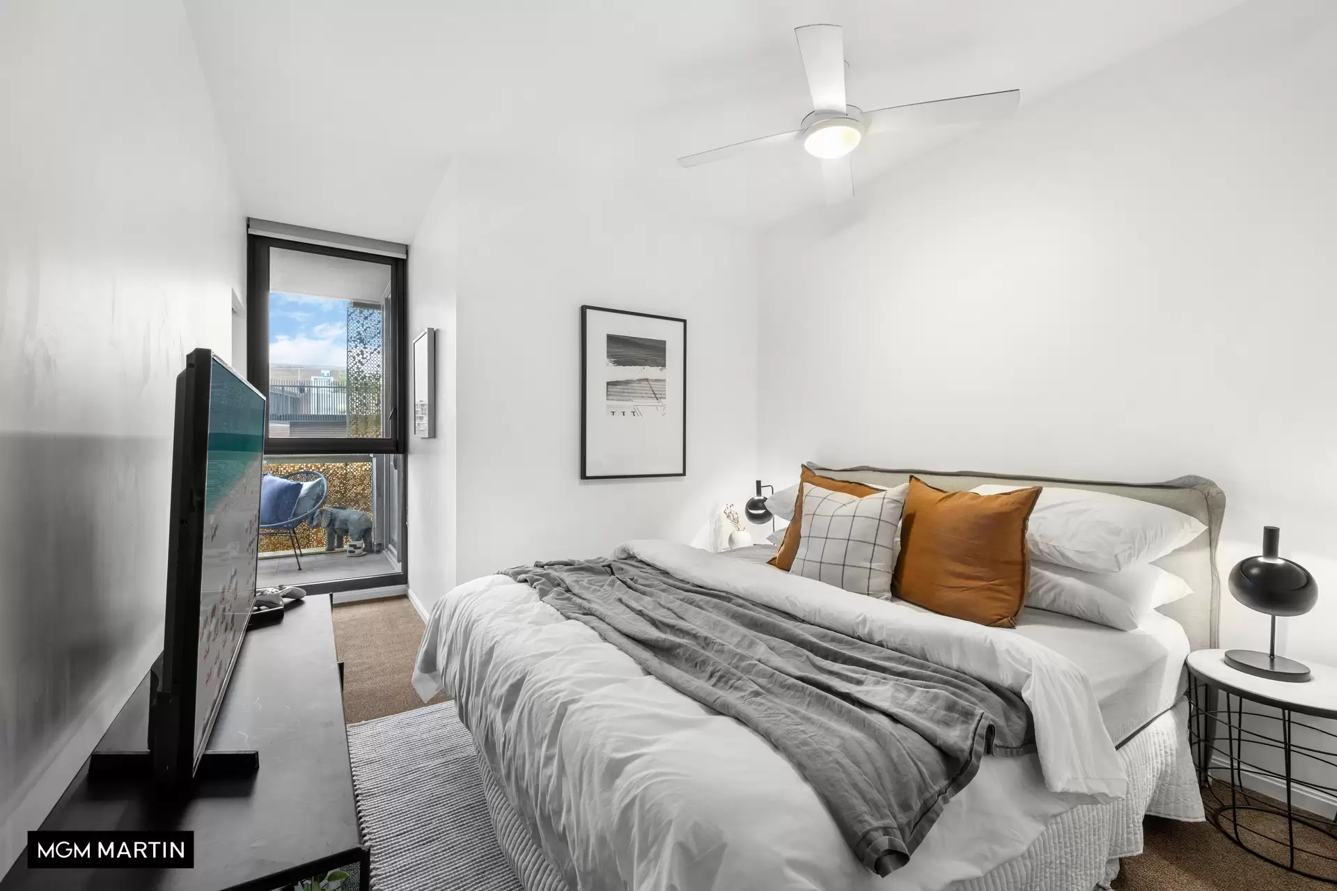 408/17 Gadigal Avenue, Zetland Sold by MGM Martin - image 1