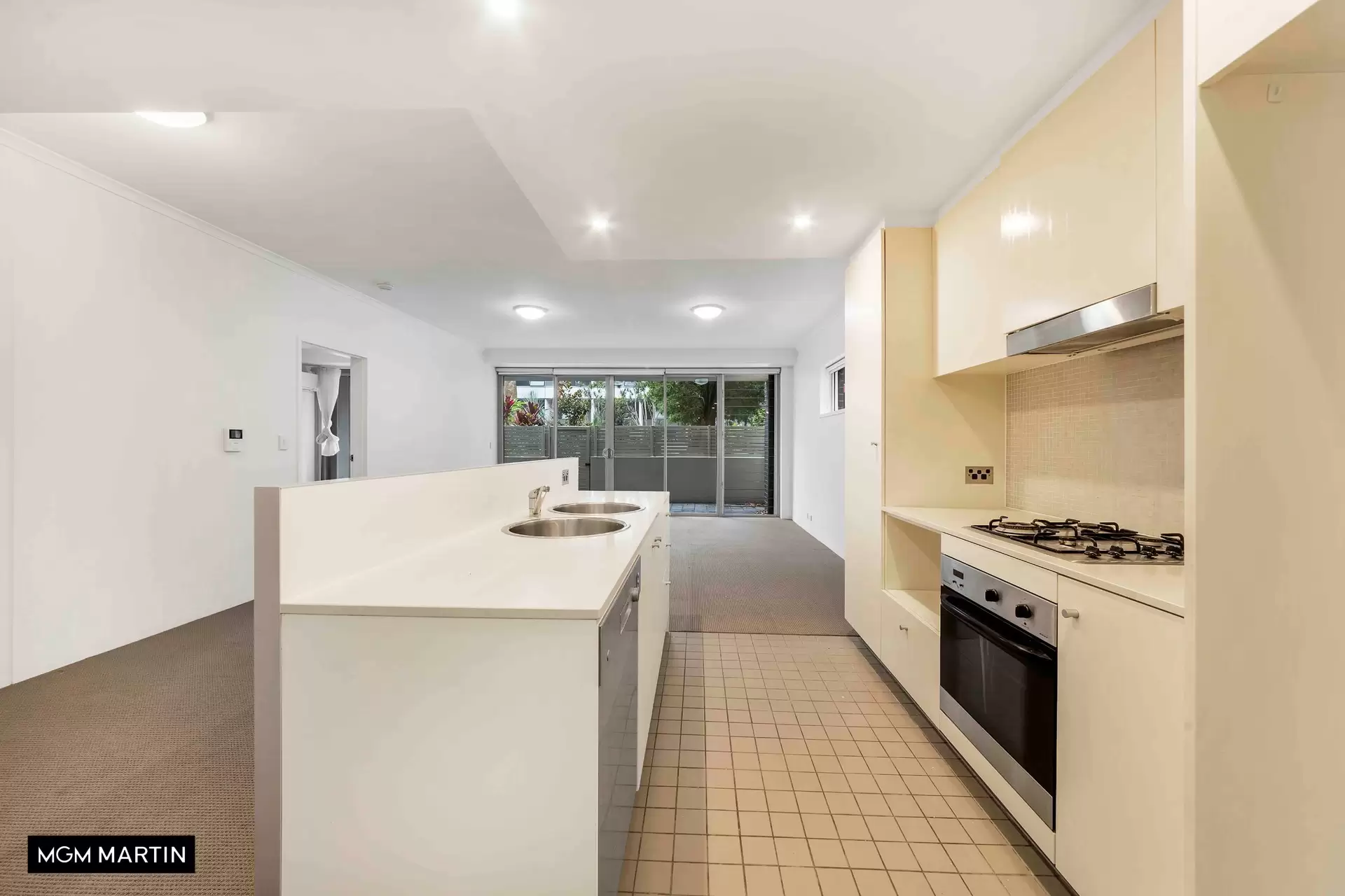 2/18 Morris Grove, Zetland Leased by MGM Martin - image 1