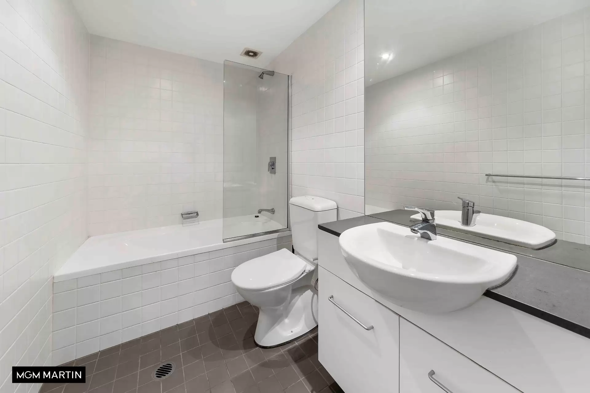 2/18 Morris Grove, Zetland Leased by MGM Martin - image 1