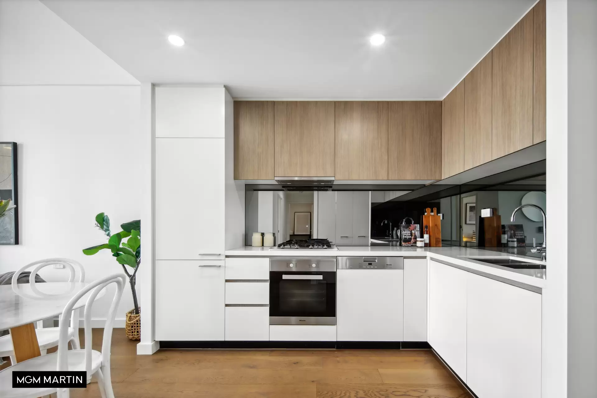 2514/6 Kingsborough Way, Zetland Leased by MGM Martin - image 1