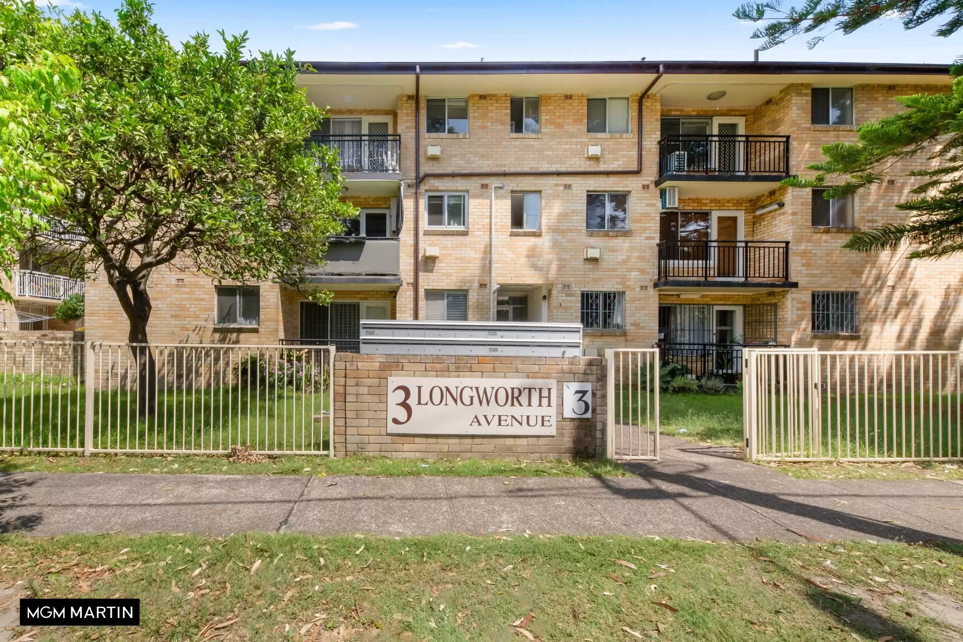 2/3 Longworth Avenue, Eastlakes Sold by MGM Martin - image 1