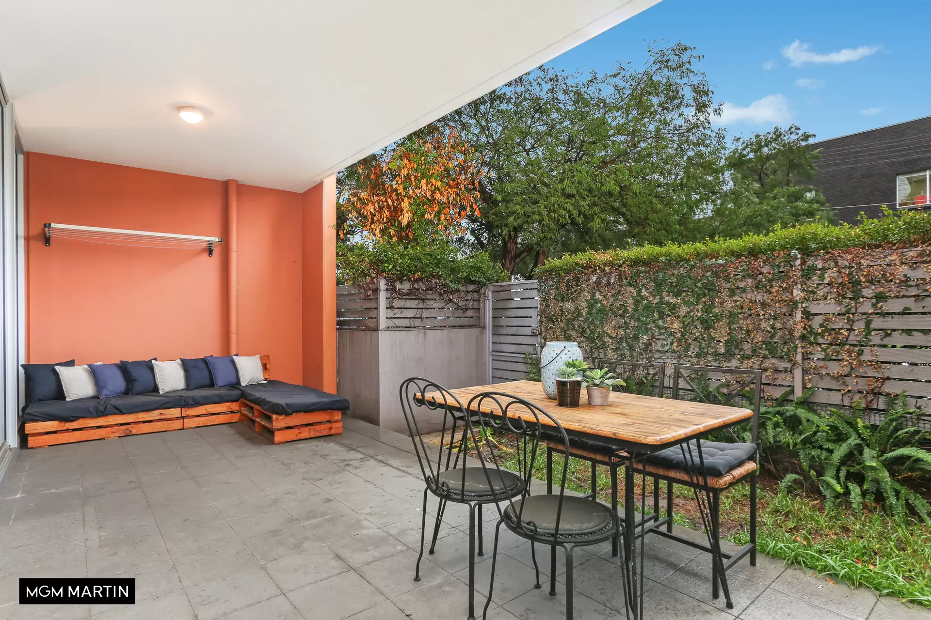 285/5 Queen Street, Rosebery Leased by MGM Martin - image 1