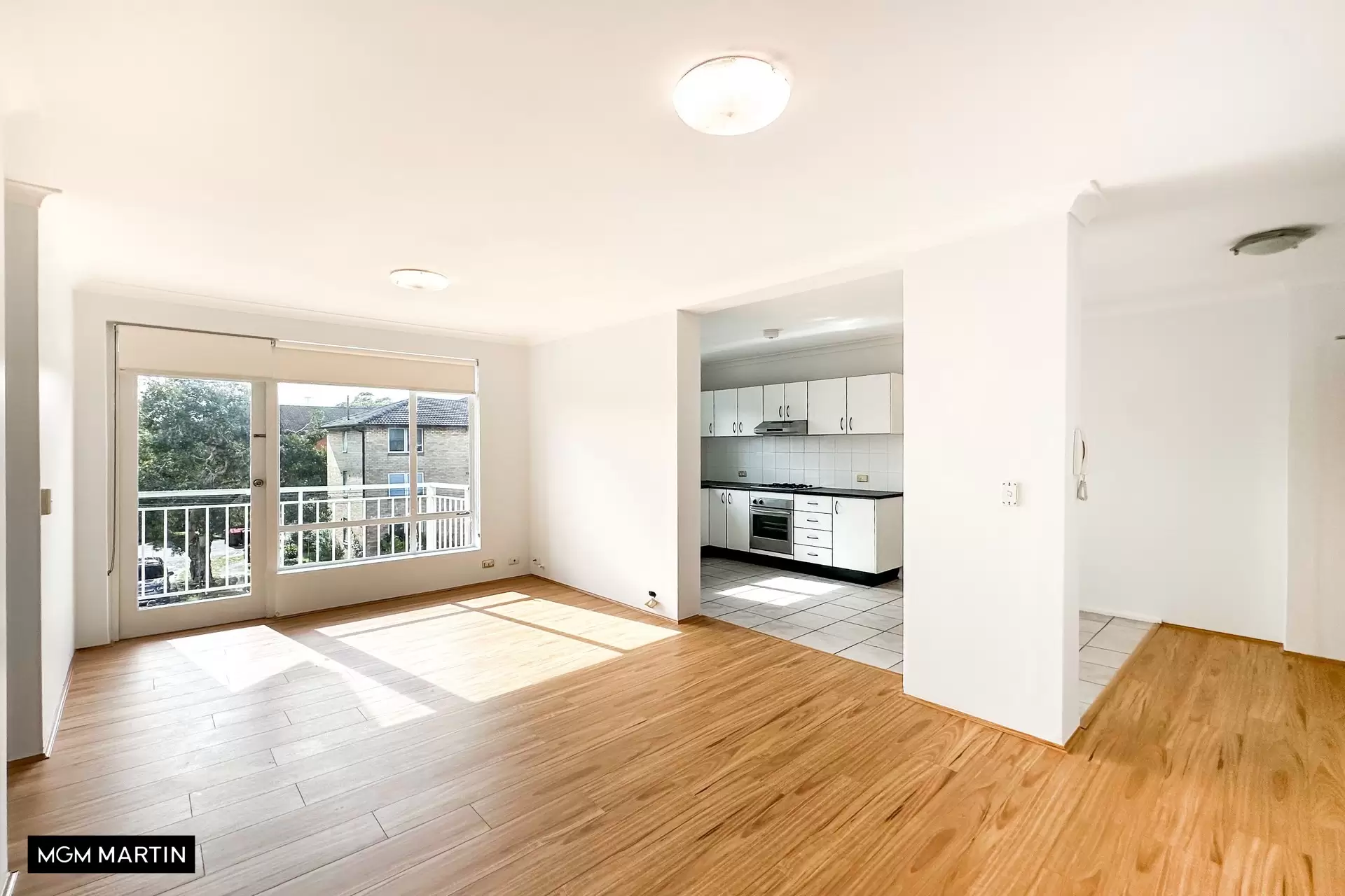 12/6 Barber Avenue, Eastlakes Leased by MGM Martin - image 1