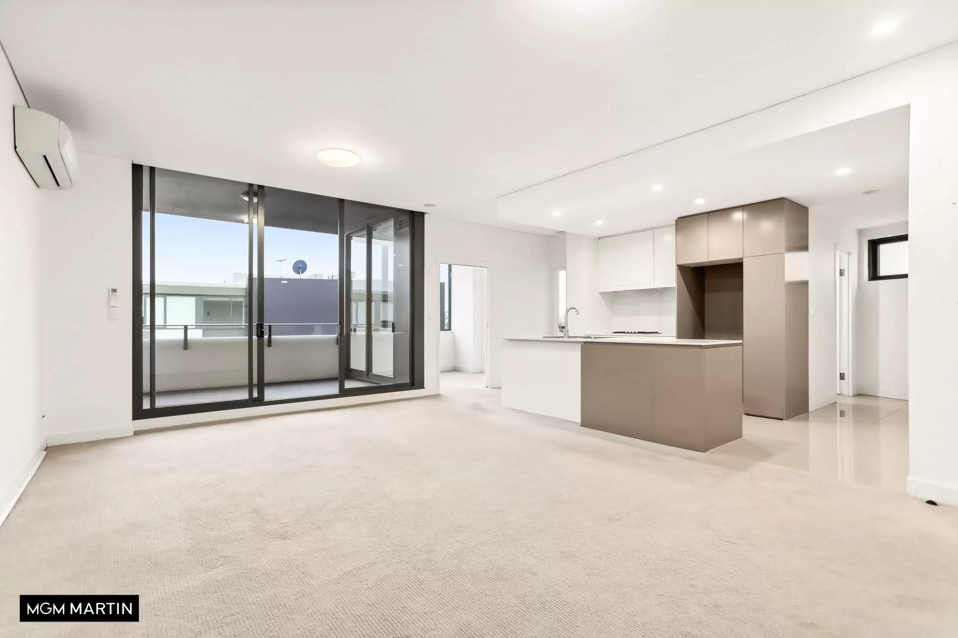 190/619 Gardeners Road, Mascot Leased by MGM Martin - image 1