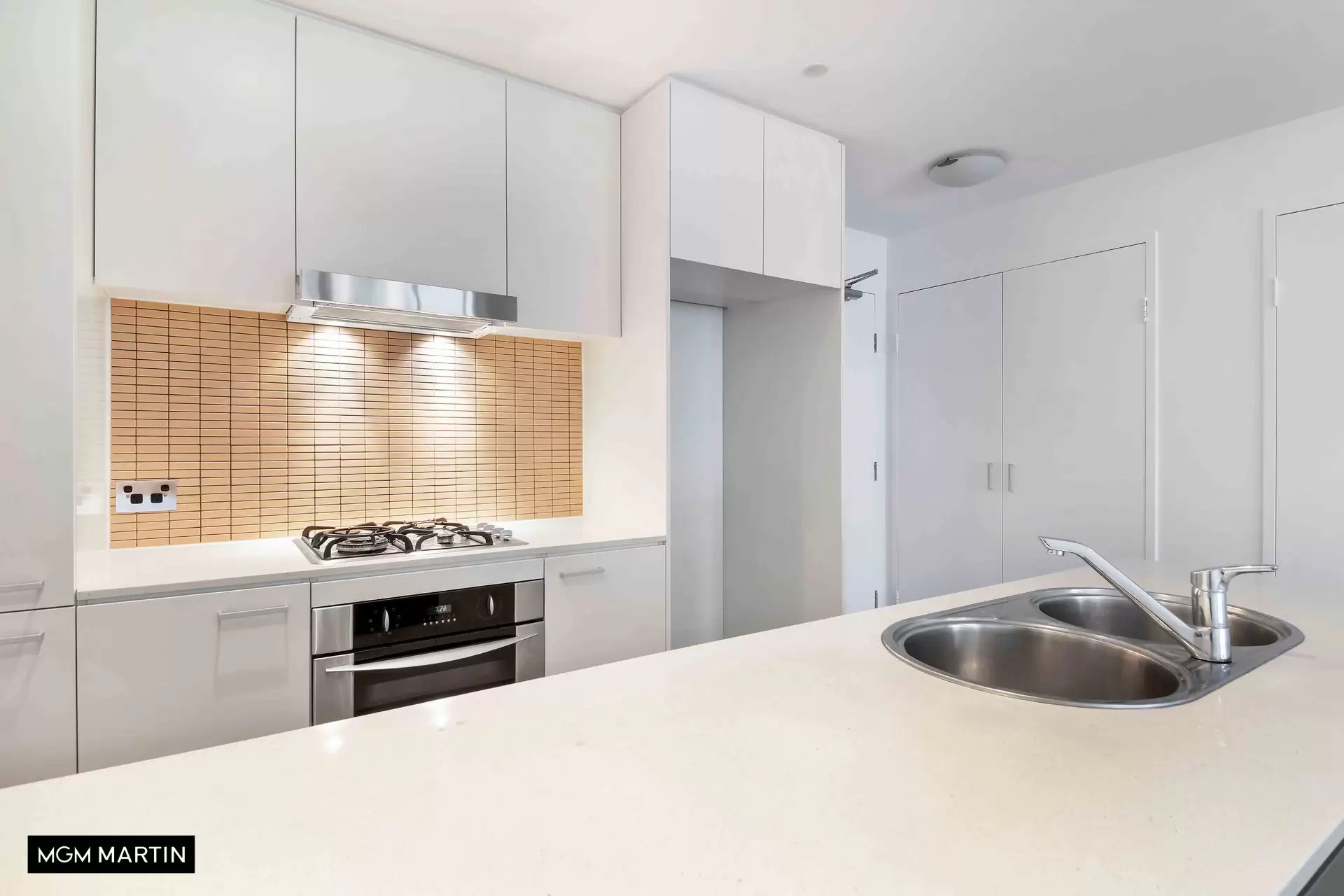 21/3 Defries Avenue, Zetland Leased by MGM Martin - image 1