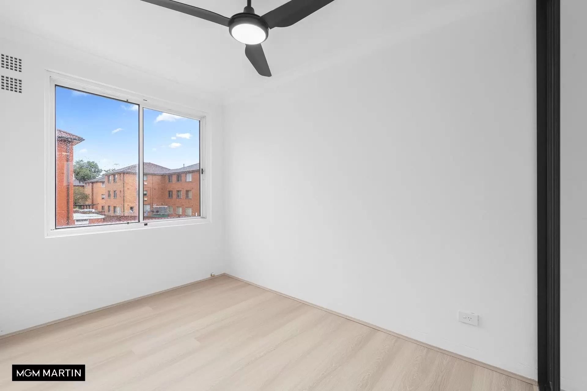 4/289 Gardeners Road, Eastlakes Sold by MGM Martin - image 1